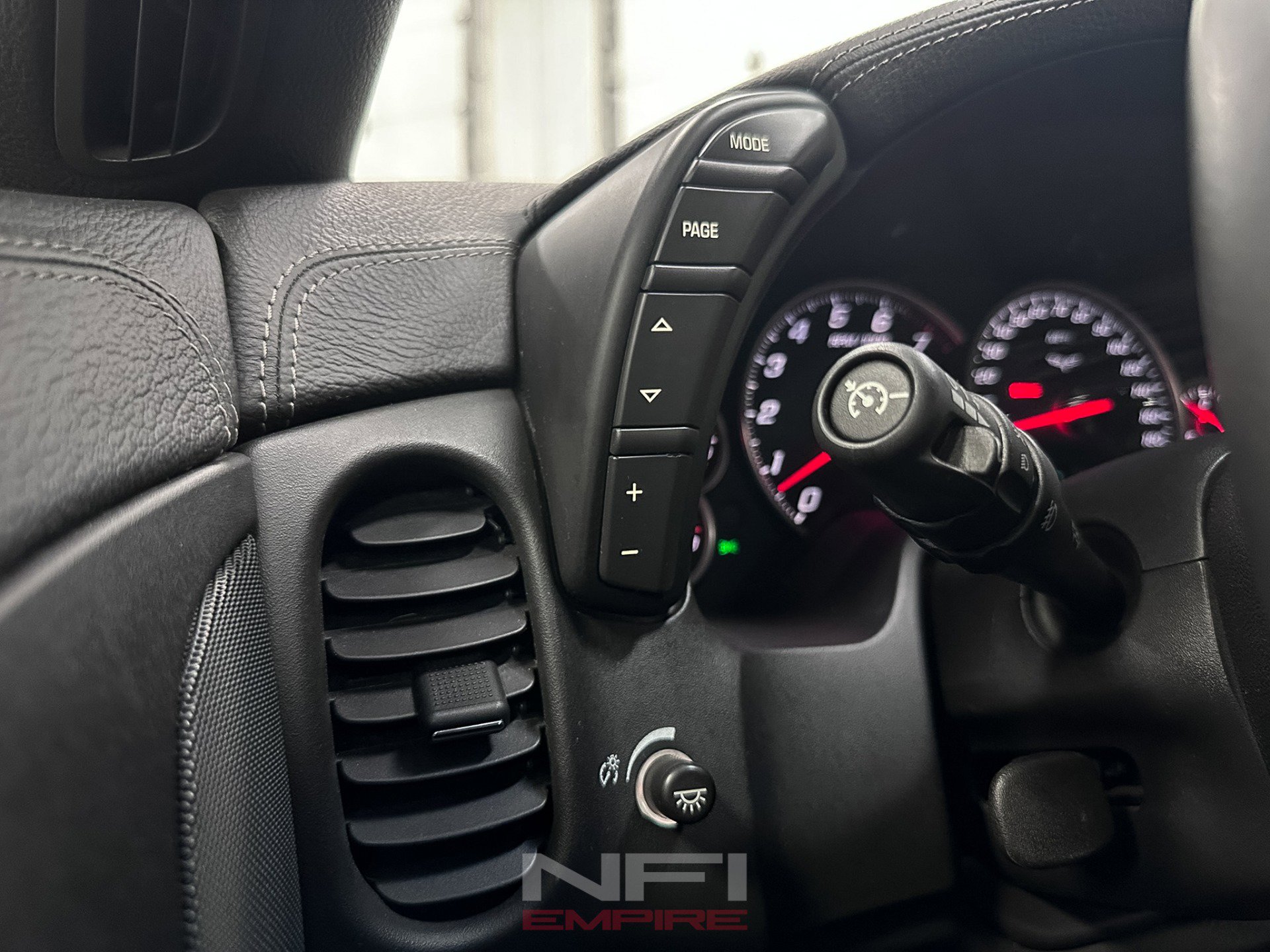 Used 2009 Chevrolet Corvette ZR1 w/ Preferred Equipment Group RWD image 31