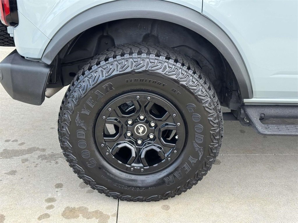 Used 2023 Ford Bronco Wildtrak image 7