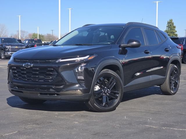 Certified 2024 Chevrolet Trax ACTIV w/ Sunroof Package image 2