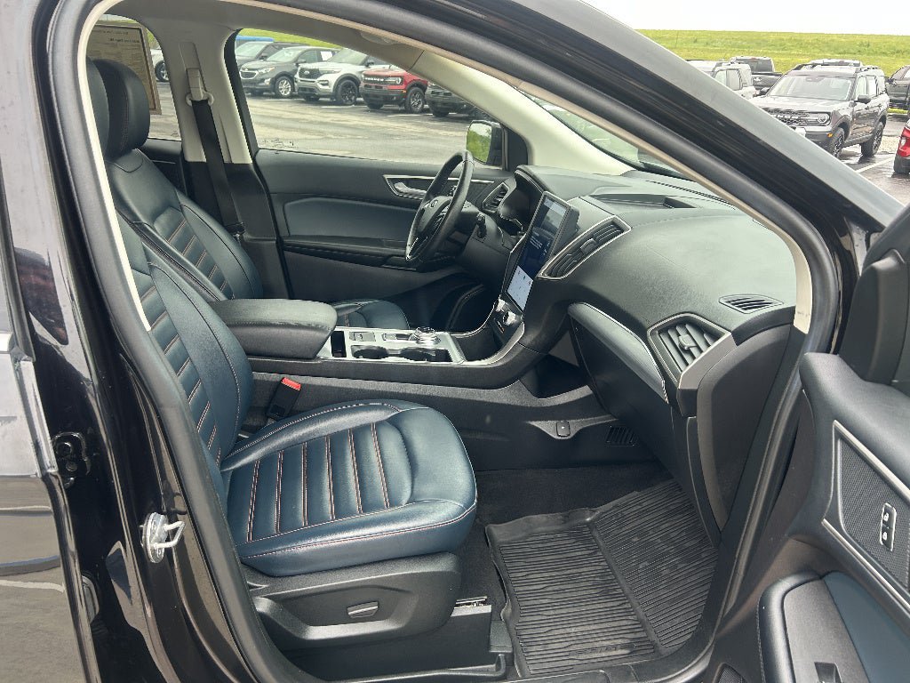 Used 2022 Ford Edge SEL w/ Sport Appearance Package AWD/4WD image 19