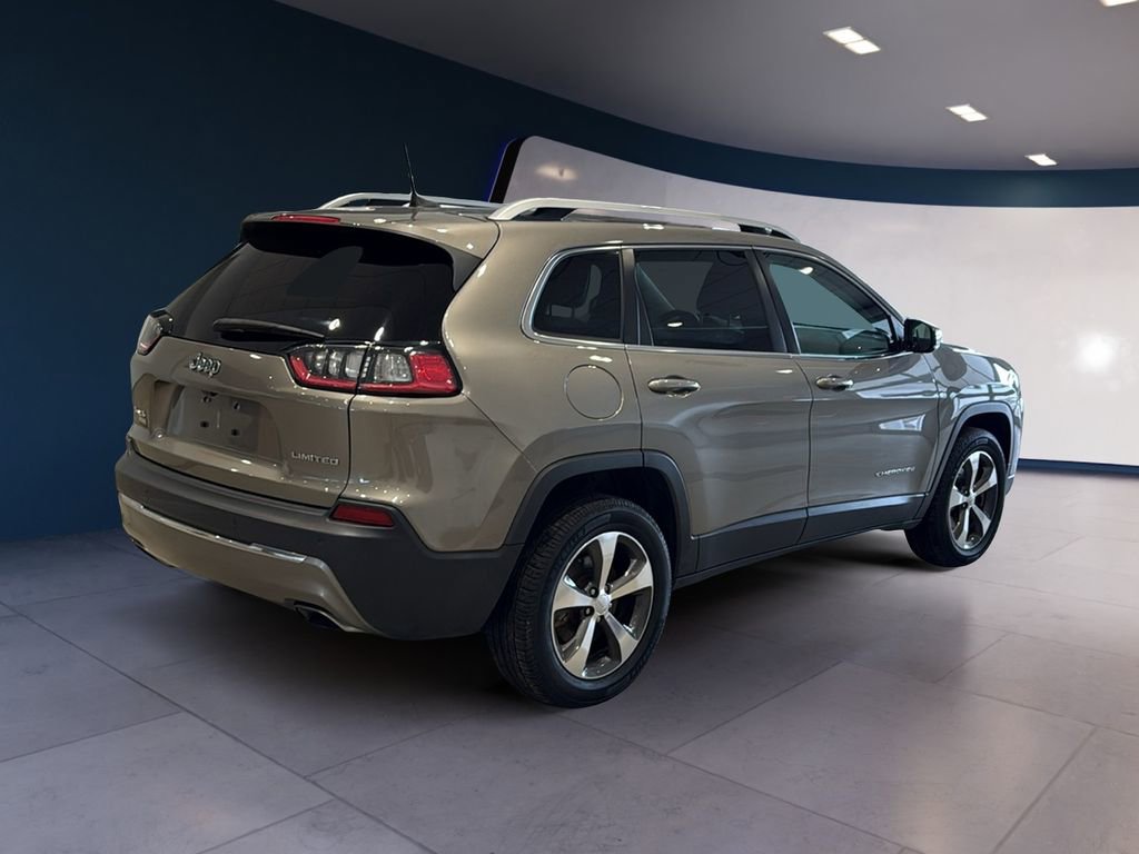 Used 2019 Jeep Cherokee Limited image 7