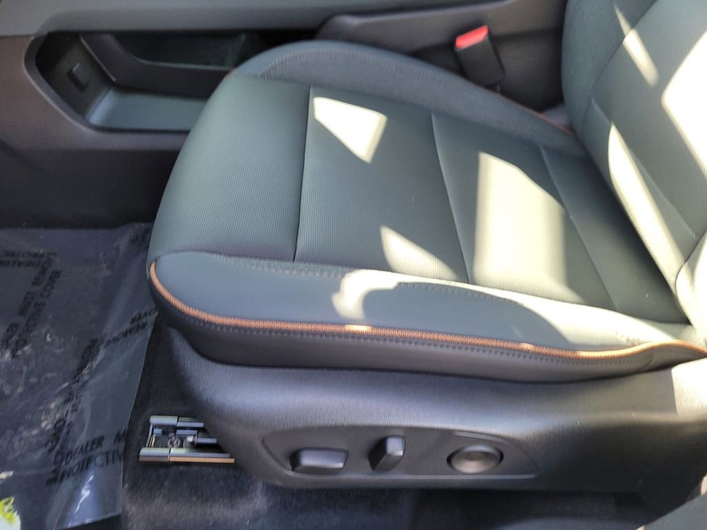 New 2026 GMC Acadia AT4 image 14