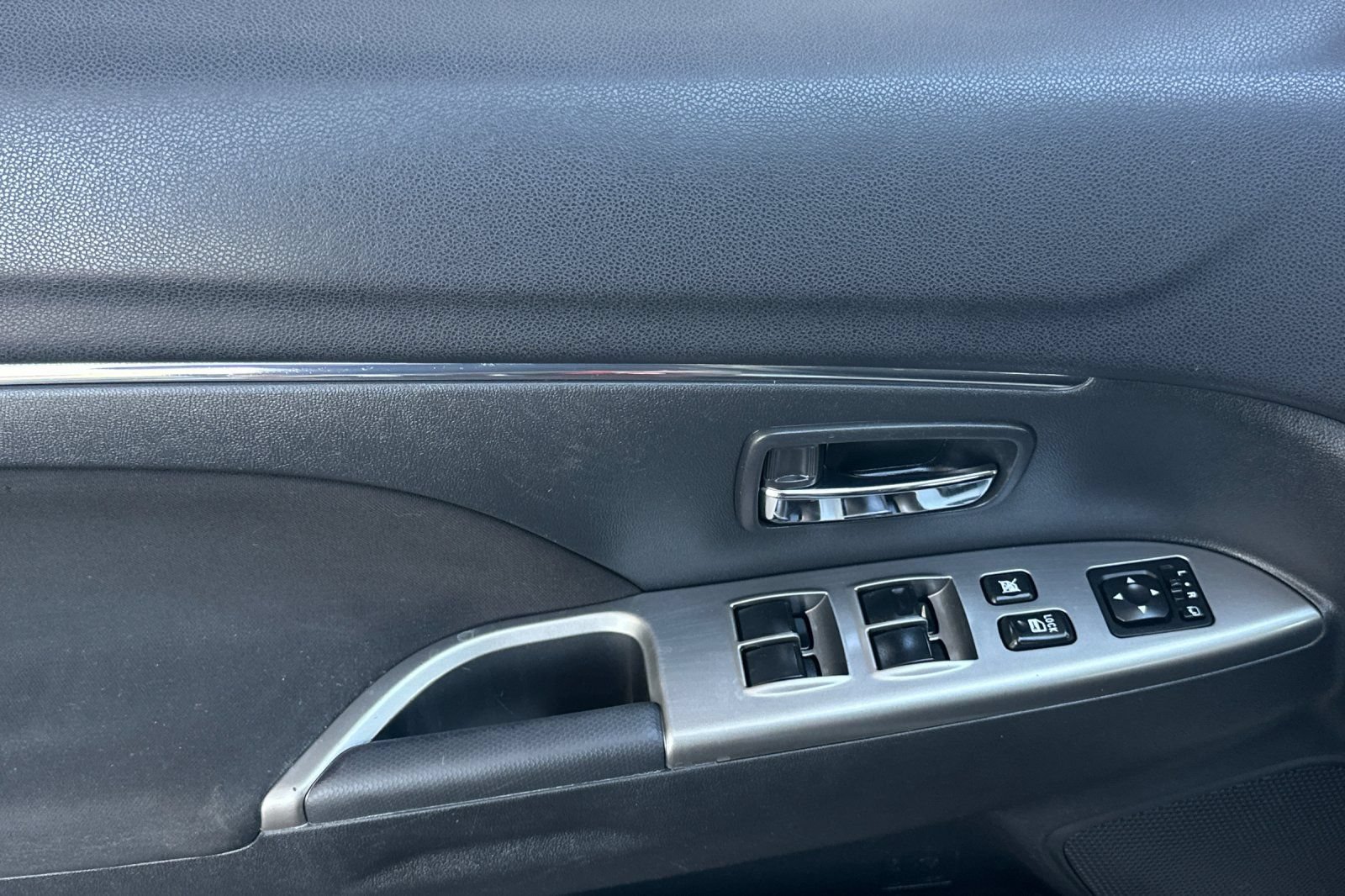 Used 2019 Mitsubishi Outlander Sport SE FWD image 11