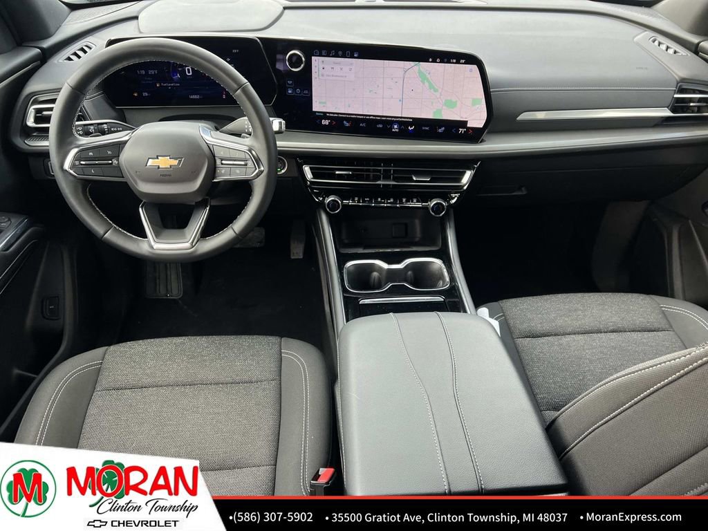 Used 2024 Chevrolet Traverse LT w/ Trailering Package image 15