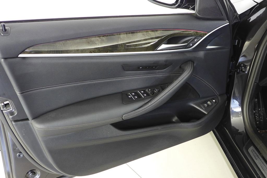 Certified 2023 BMW 530e 530e iPerformance w/ Convenience Package image 11