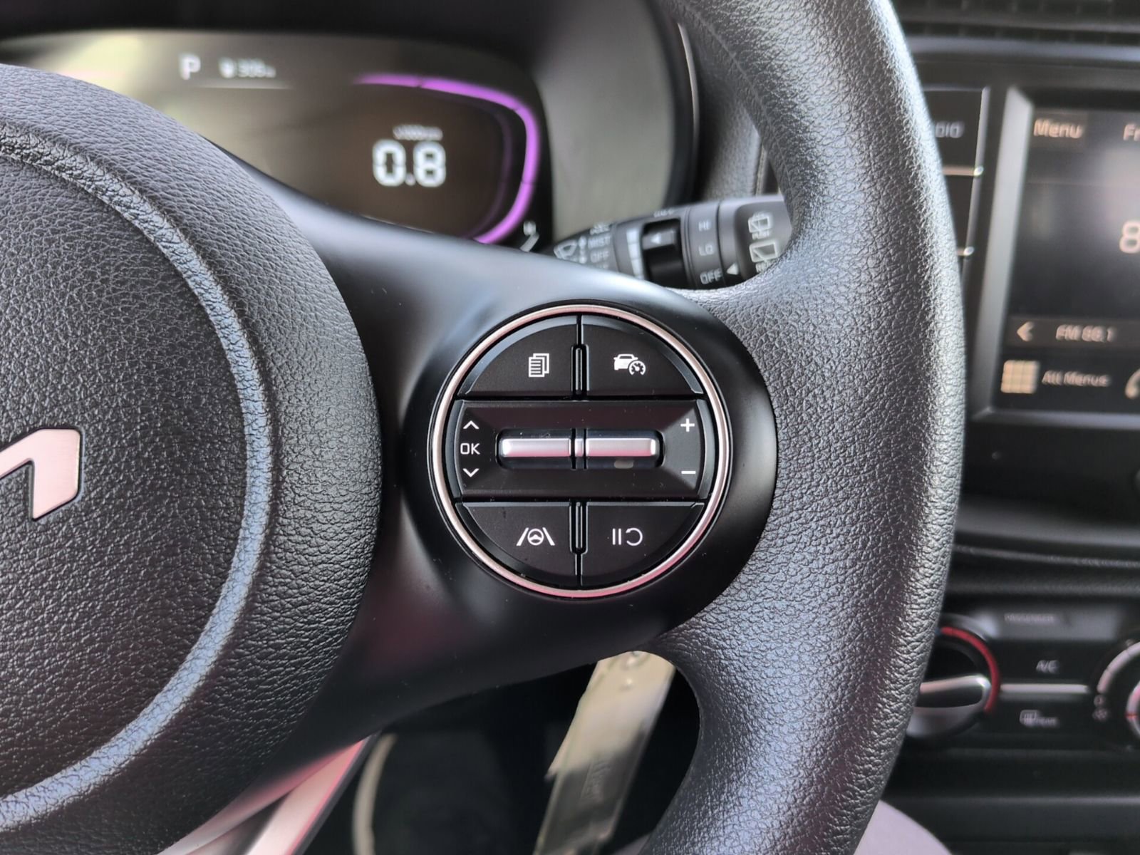 Used 2025 Kia Soul LX image 19