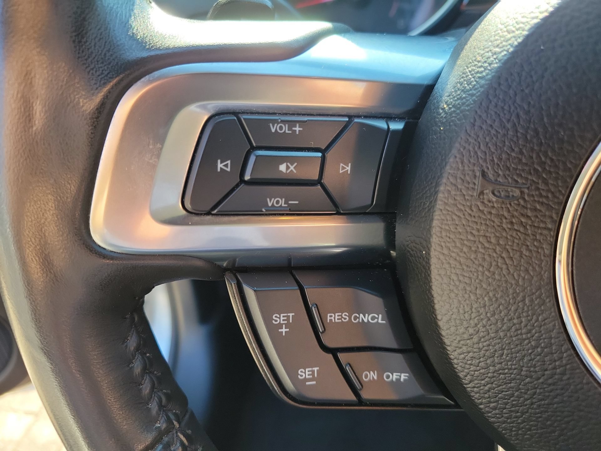 Used 2022 Ford Mustang GT w/ Equipment Group 301A RWD image 22