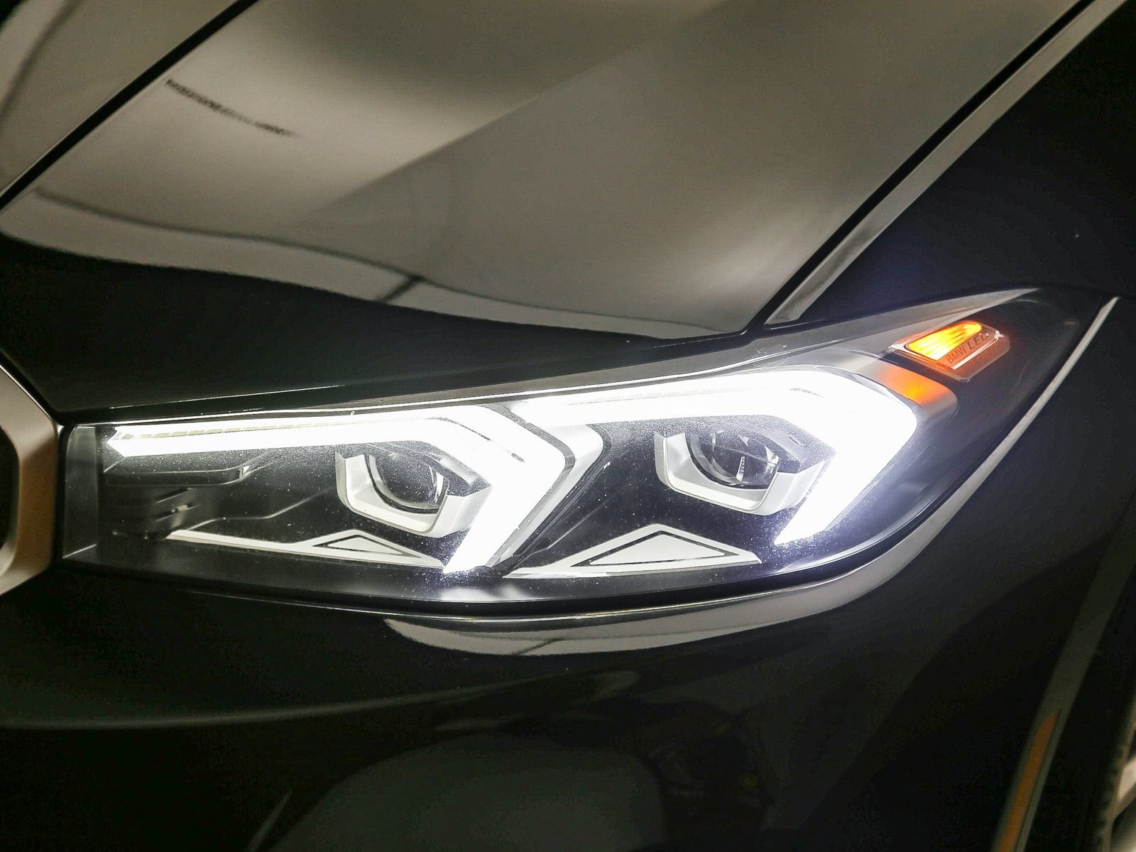 Certified 2023 BMW 330i Sedan w/ Convenience Package RWD image 8