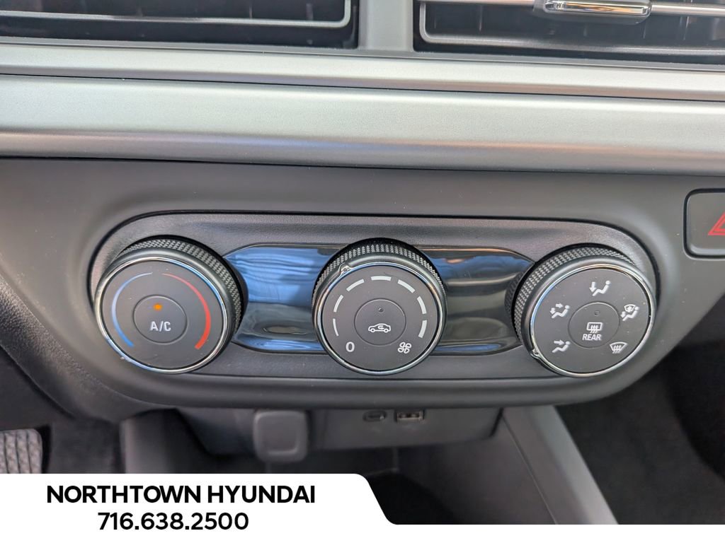 Used 2025 Chevrolet Trax LS image 17