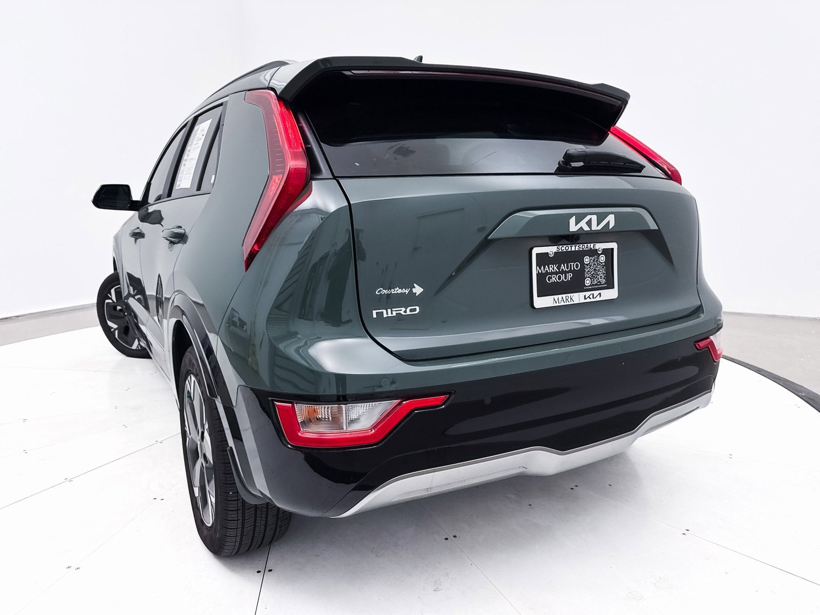 Certified 2025 Kia Niro Wind image 2