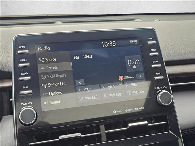 Used 2022 Toyota Avalon XLE w/ Moonroof Package image 24