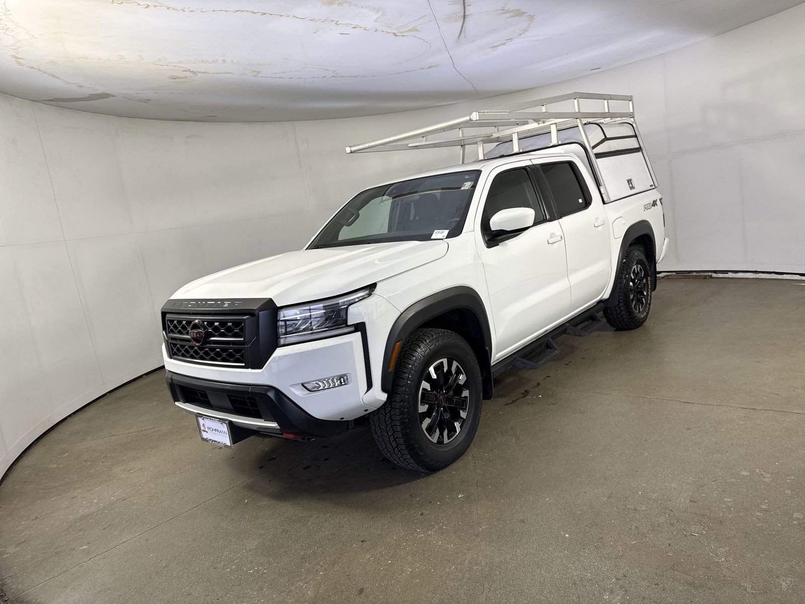 Certified 2022 Nissan Frontier PRO-4X w/ Technology Package AWD/4WD image 2
