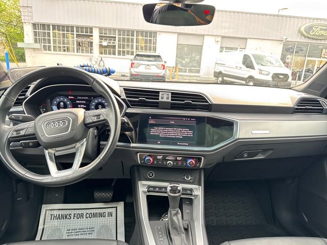 Used 2022 Audi Q3 2.0T Premium w/ Convenience Package AWD/4WD image 12