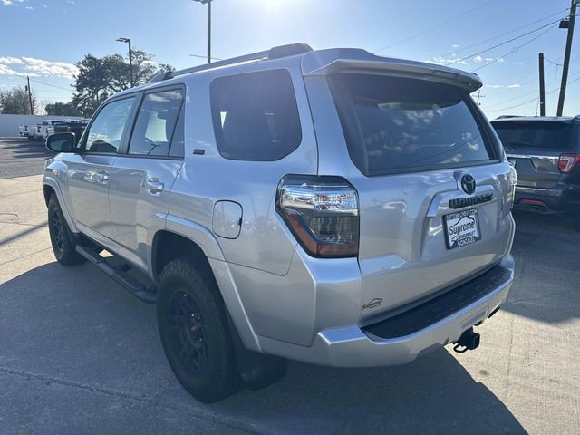 Used 2022 Toyota 4Runner SR5 Premium w/ Moonroof Package image 4