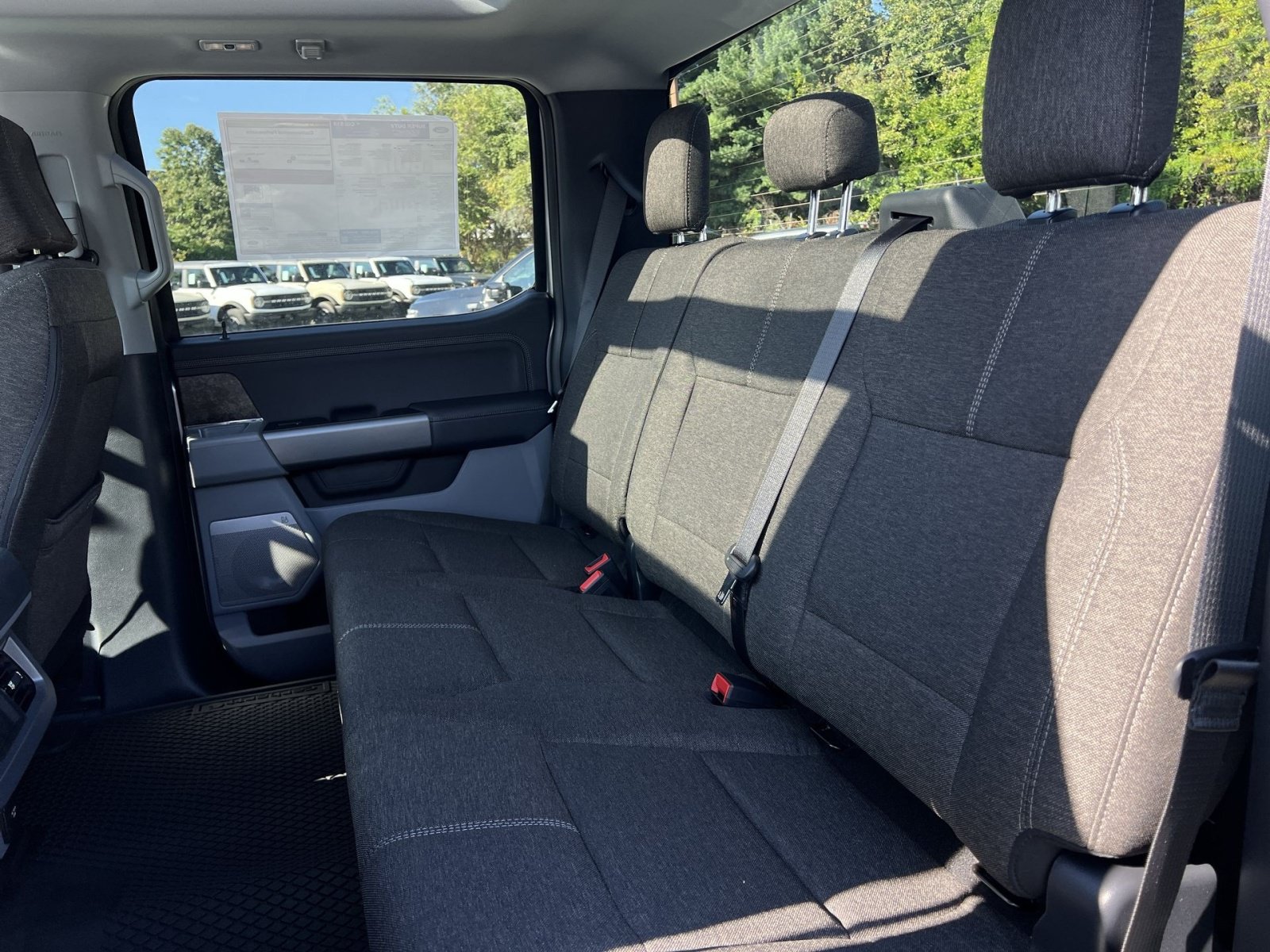 New 2027 Ford F250 XLT w/ XLT Premium Package AWD/4WD image 25