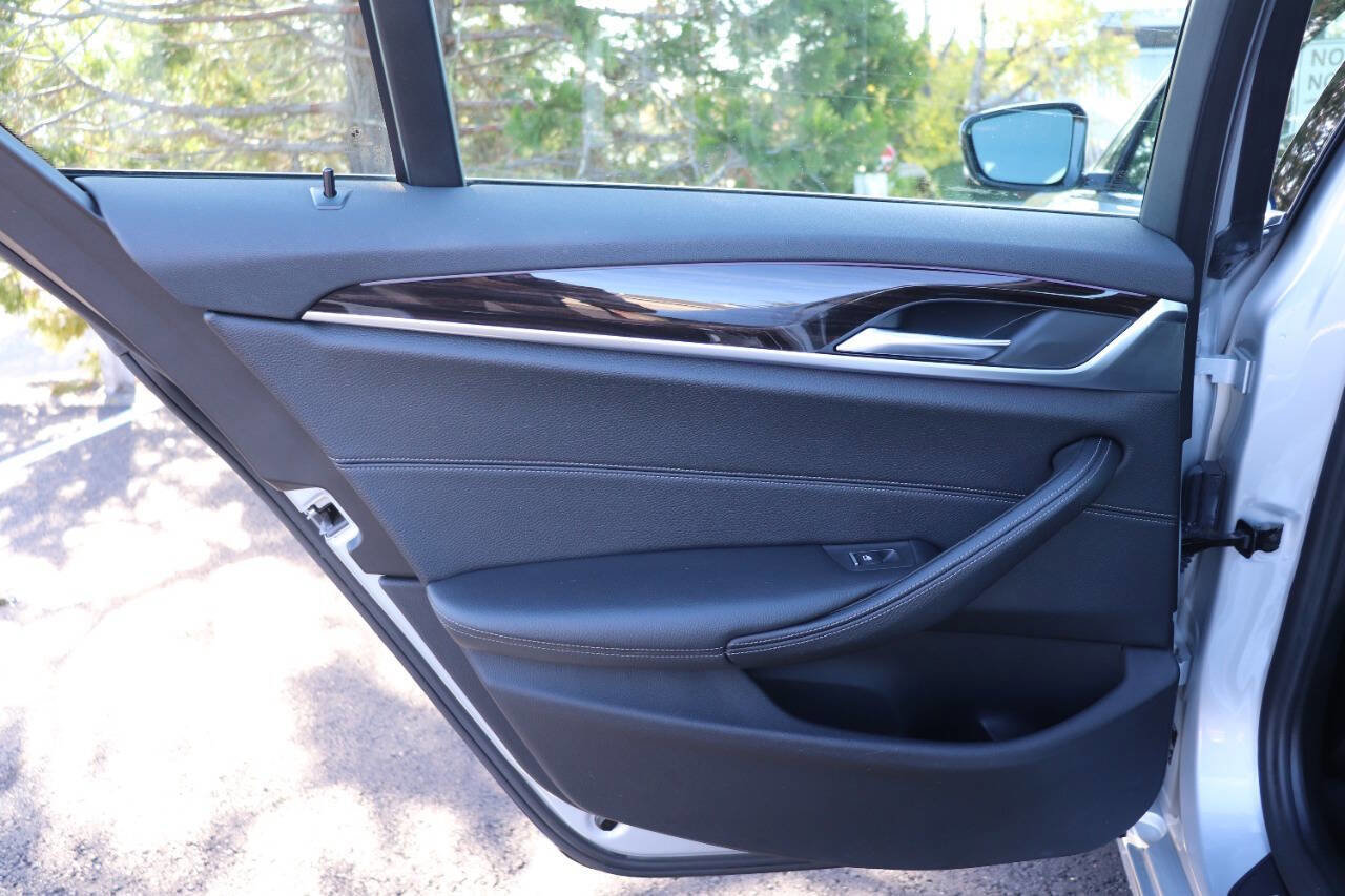 Used 2017 BMW 530i RWD image 29