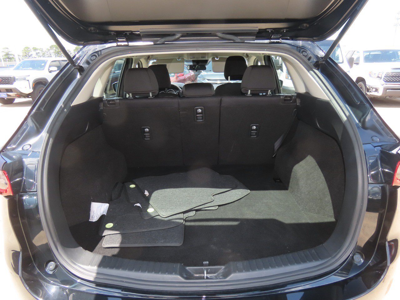 Used 2020 MAZDA CX-5 Sport AWD/4WD image 14