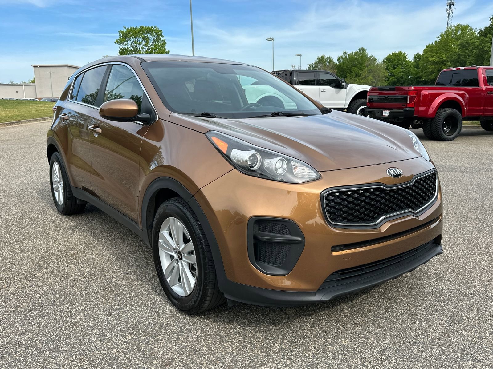 Used 2018 Kia Sportage LX image 3