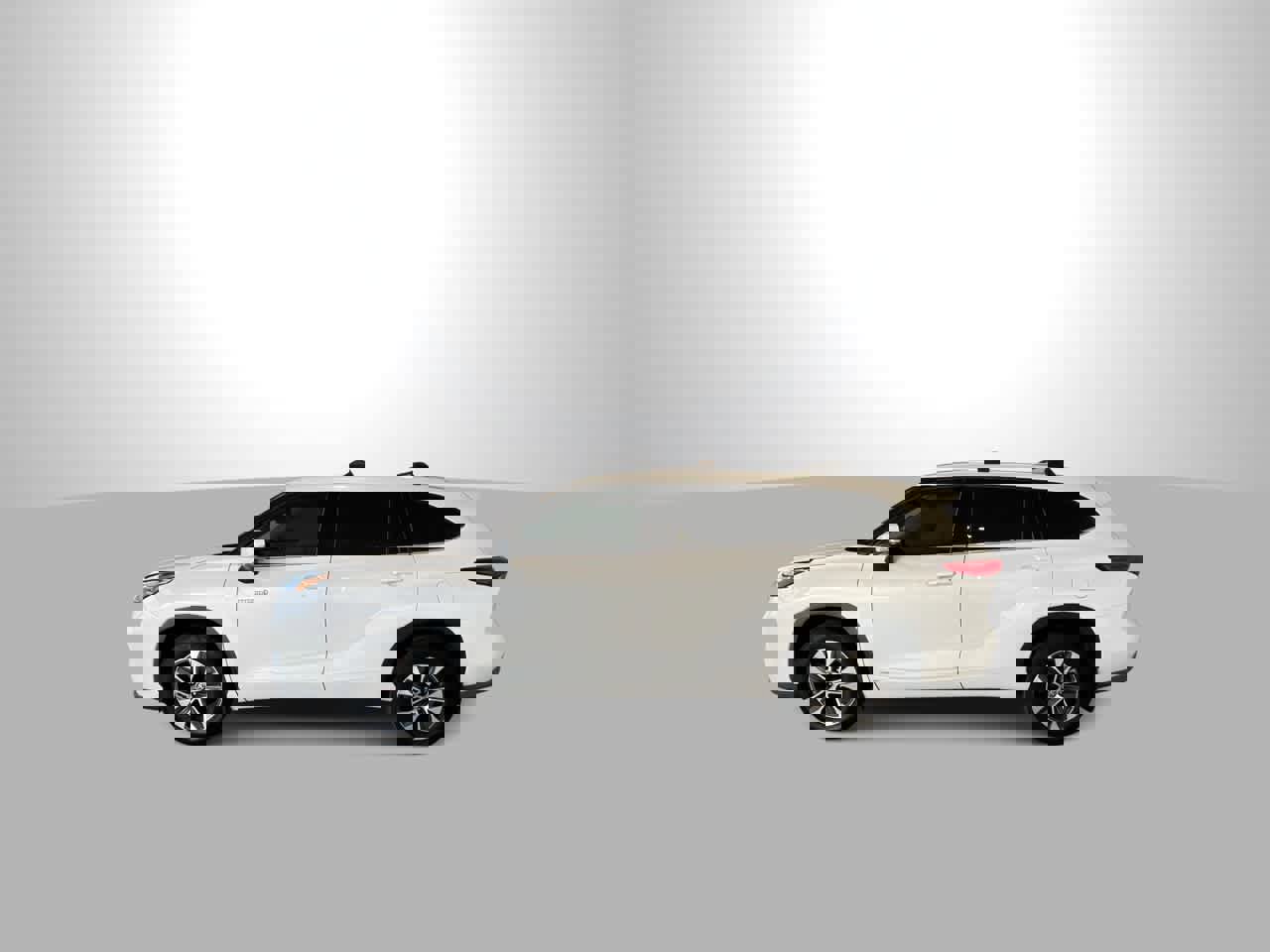 Used 2020 Toyota Highlander XLE image 5