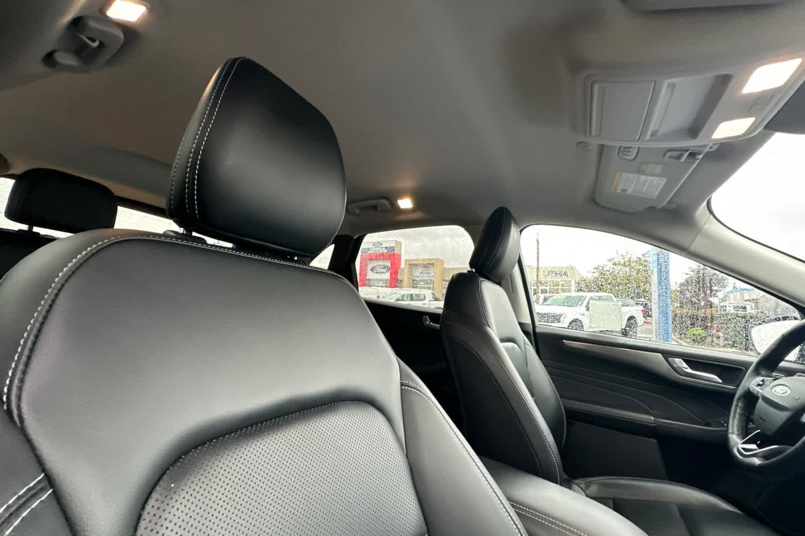 Certified 2021 Ford Escape Titanium w/ Class II Trailer Tow Package image 18