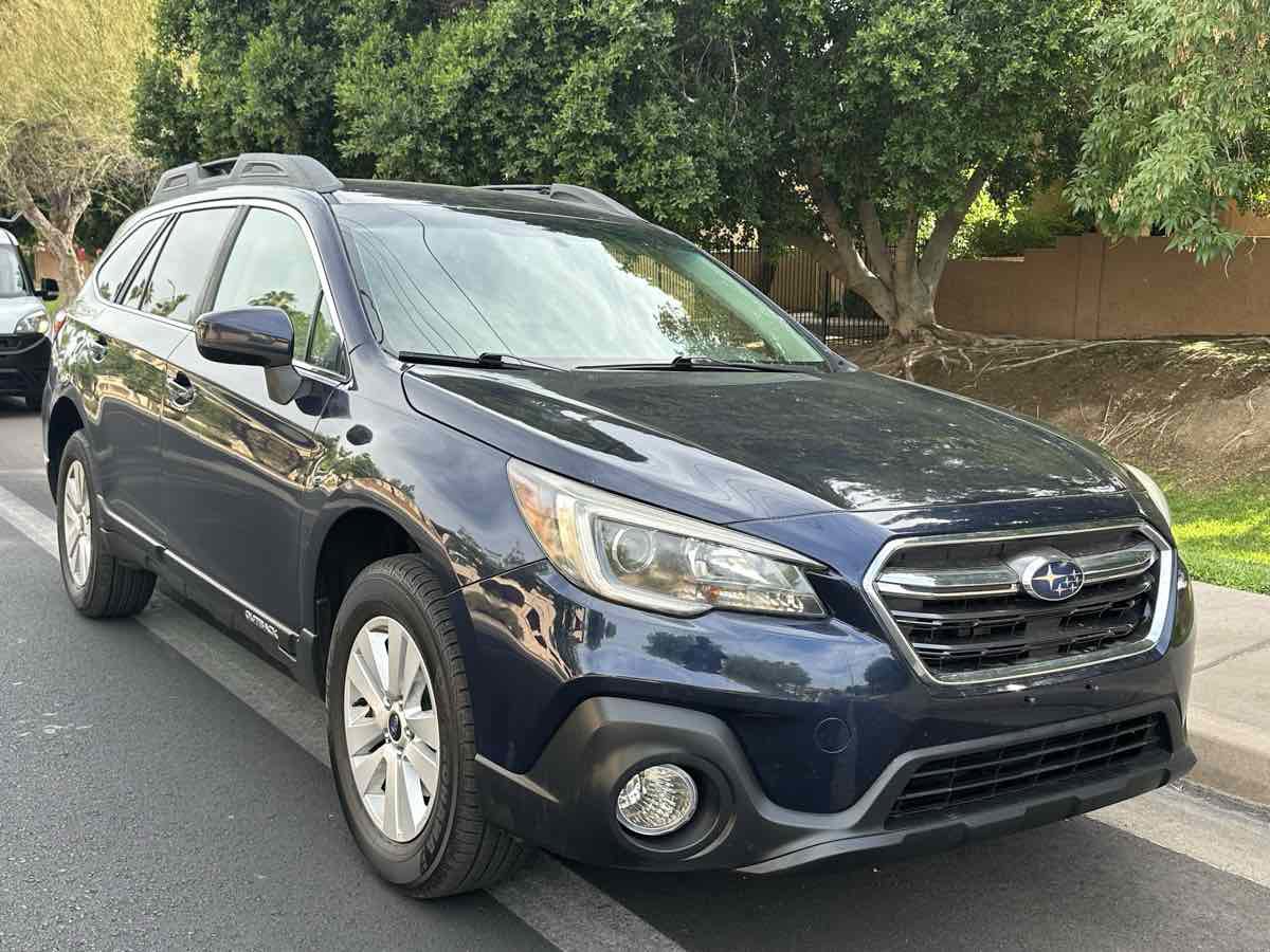 Used 2018 Subaru Outback 2.5i Premium w/ Popular Package #1 AWD/4WD image 2