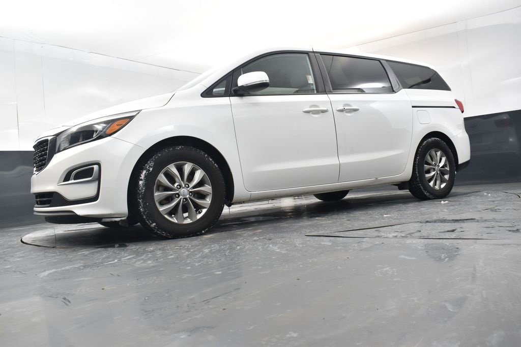 Used 2021 Kia Sedona LX image 17