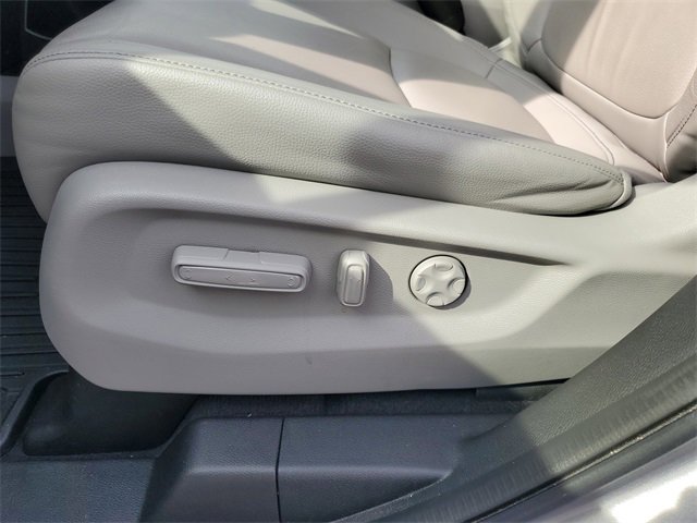 Used 2023 Honda Odyssey Touring image 18