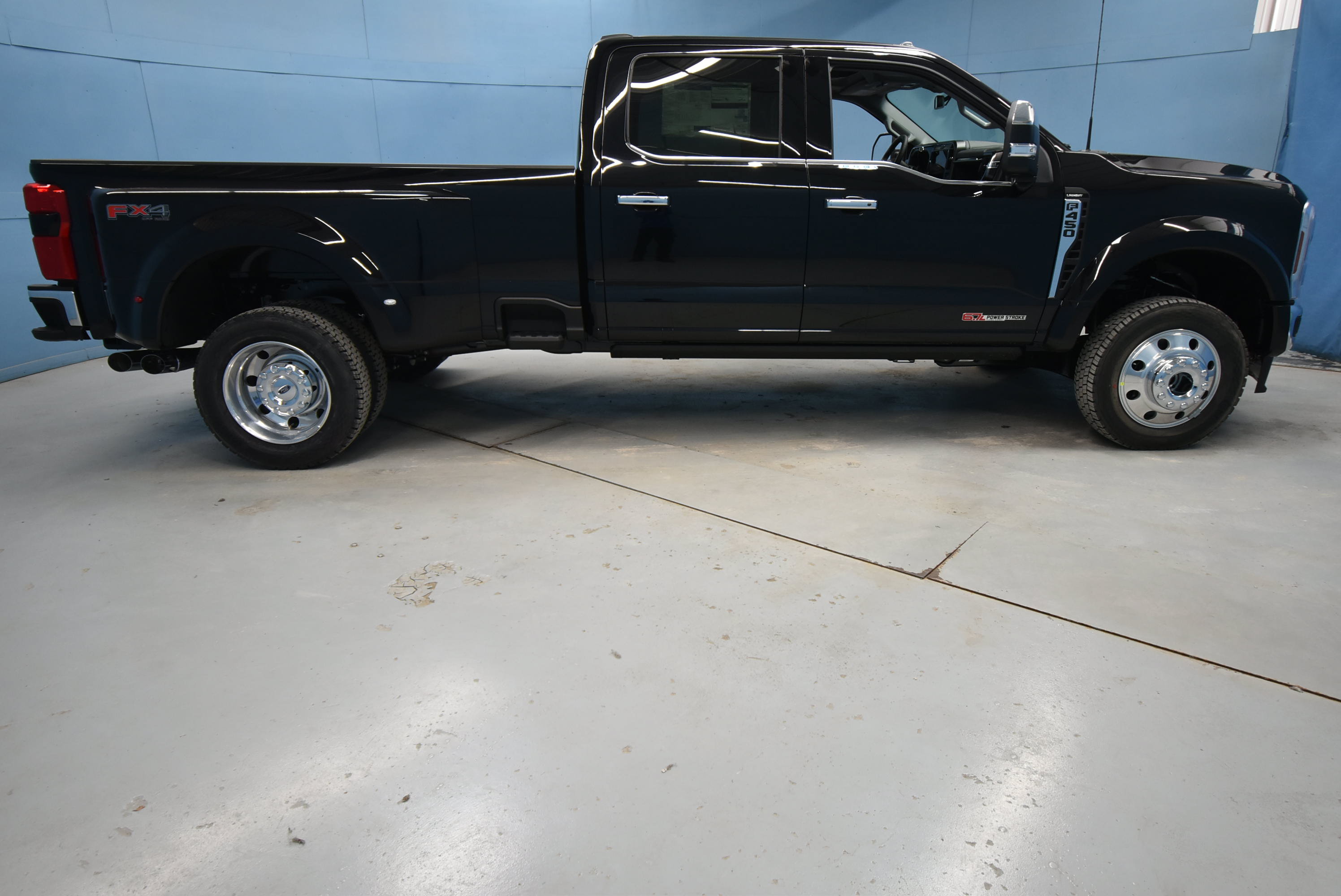 New 2027 Ford F450 Lariat w/ Lariat Ultimate Package AWD/4WD image 39