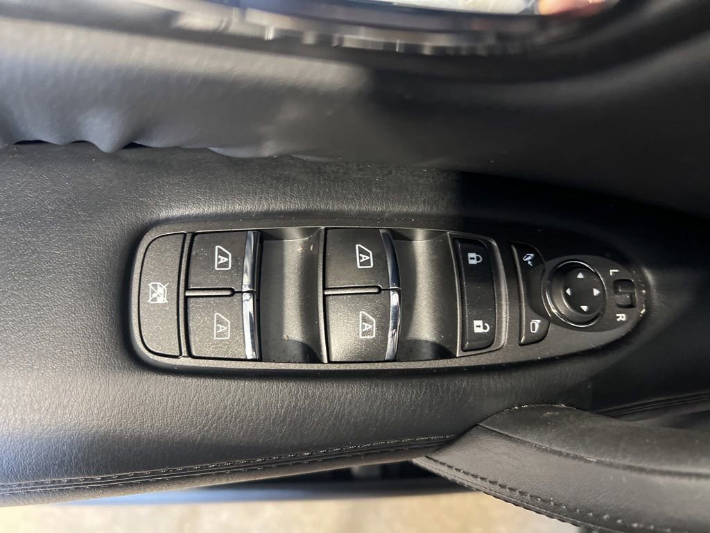 Certified 2024 Nissan Armada SV image 47