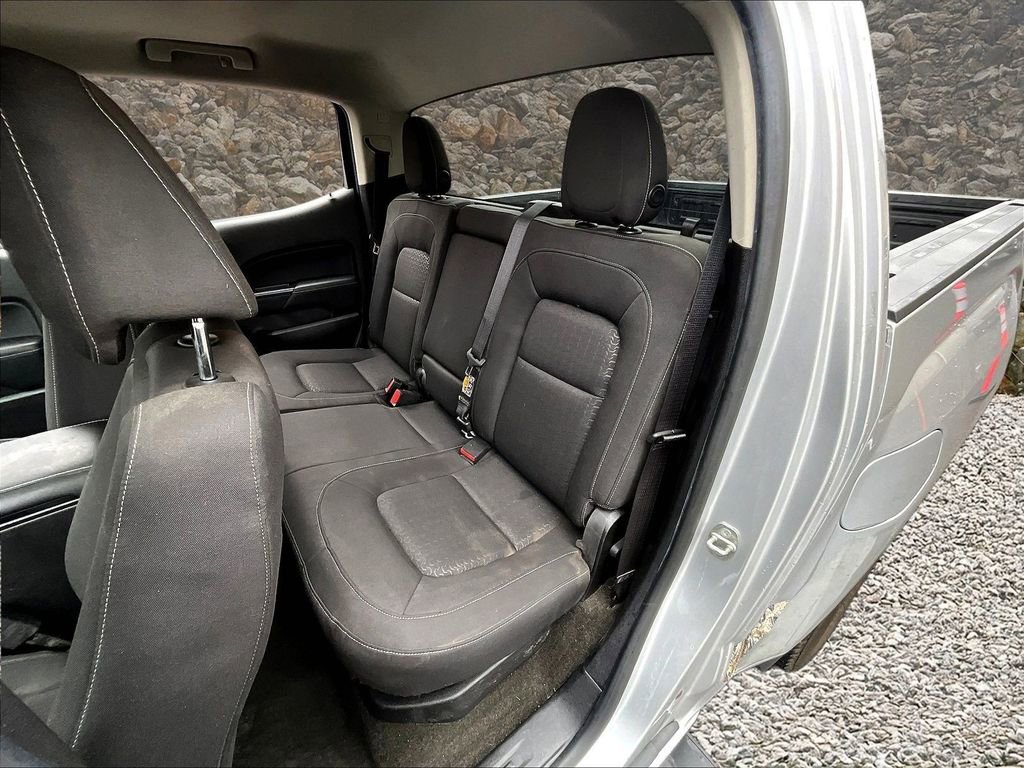 Used 2015 GMC Canyon SLE image 22