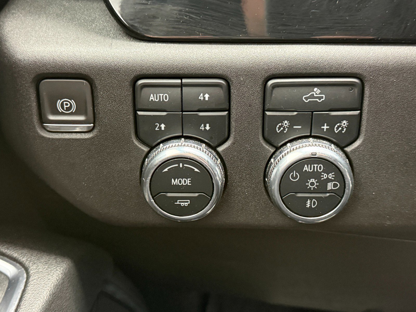 Used 2024 GMC Sierra 1500 Elevation w/ LPO, Elevation Black Package image 30