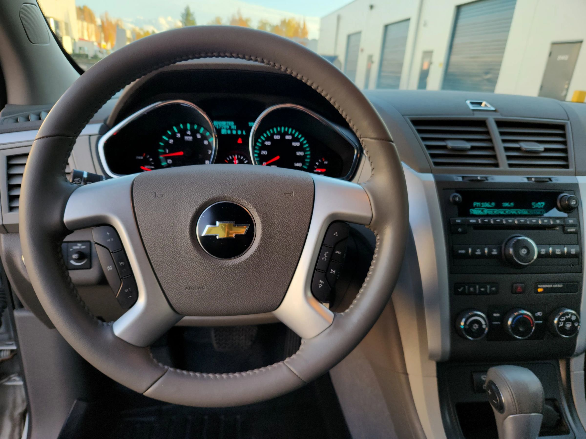 Used 2011 Chevrolet Traverse LT w/ Personal Connectivity Package image 8