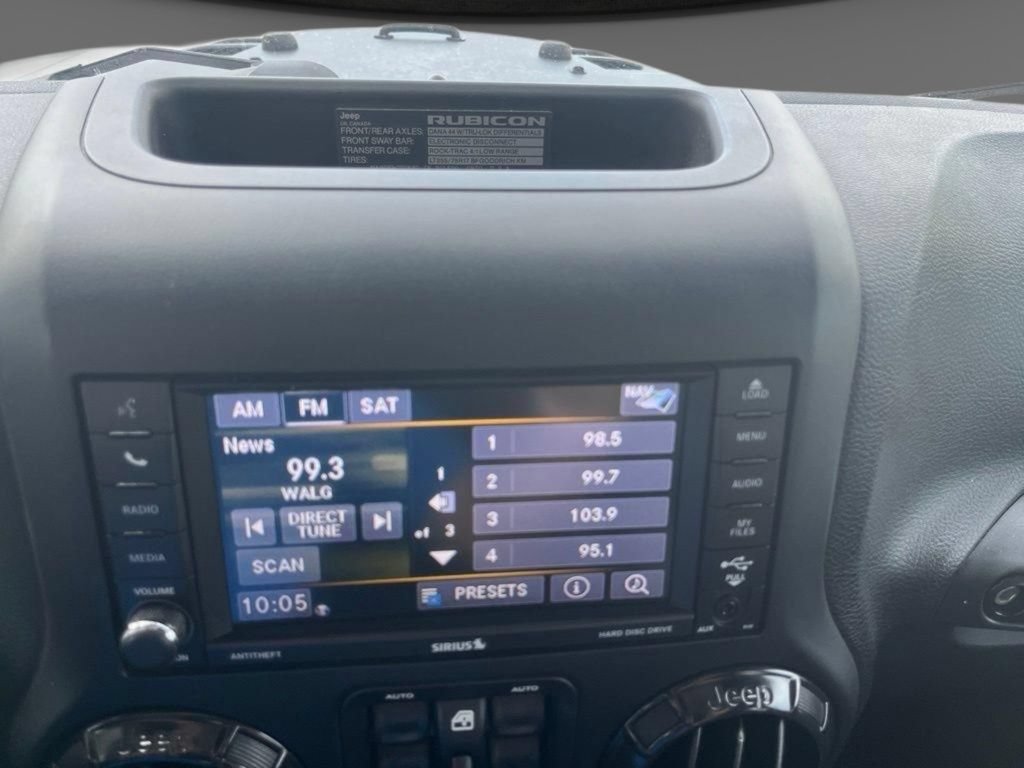 Used 2018 Jeep Wrangler Unlimited Rubicon AWD/4WD image 16