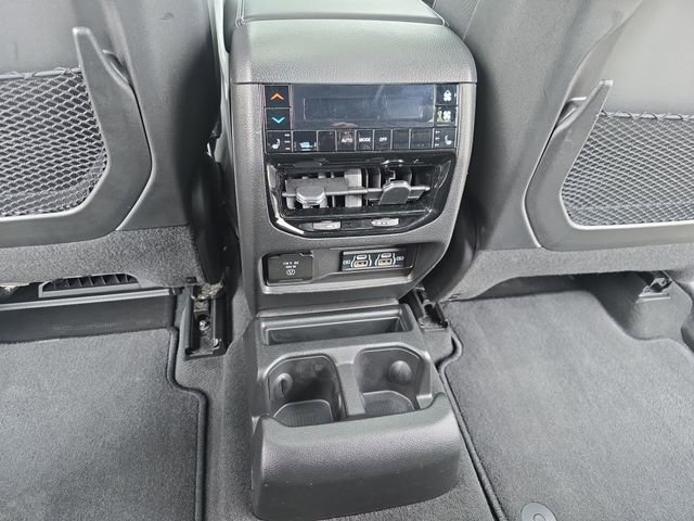 Used 2023 Jeep Grand Cherokee L Overland image 16