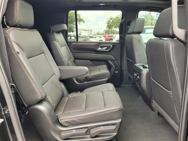 Certified 2023 Chevrolet Suburban High Country image 21