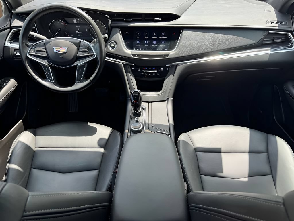 Certified 2024 Cadillac XT5 Premium Luxury FWD image 17