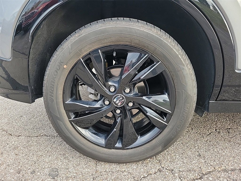 Used 2024 Buick Encore GX Sport Touring image 6