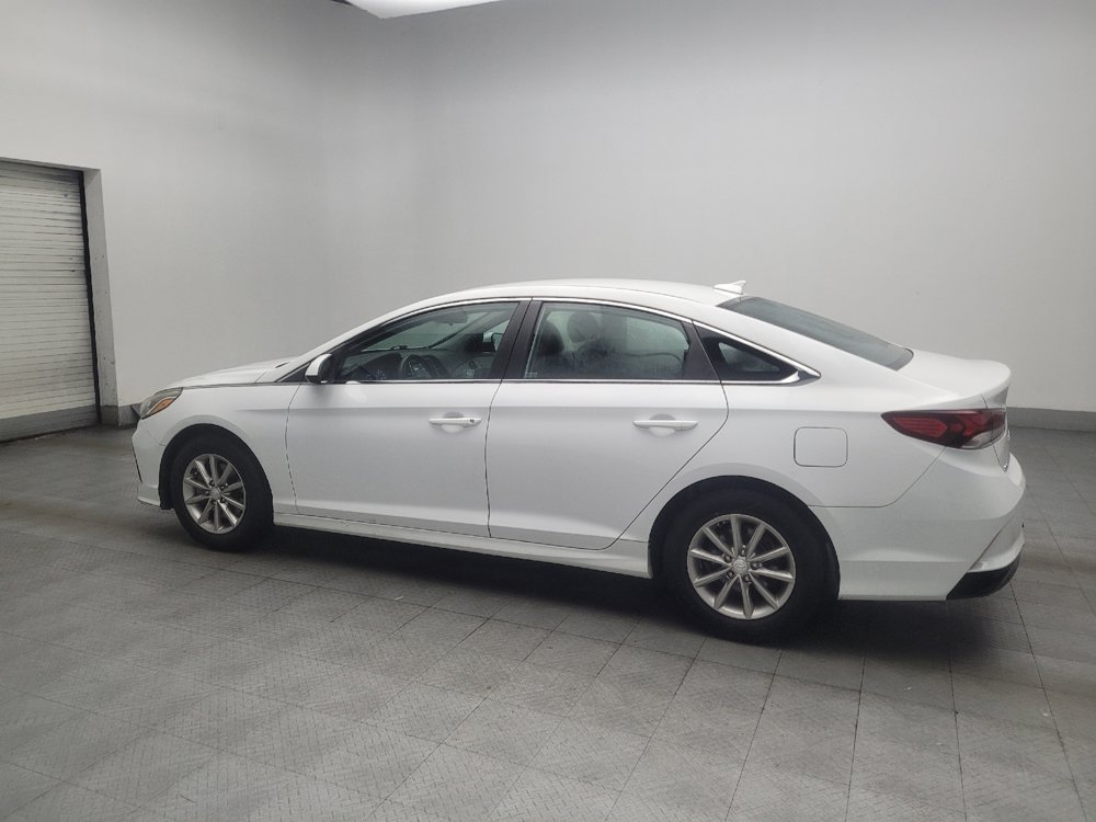 Used 2019 Hyundai Sonata SE w/ Cargo Package FWD image 3