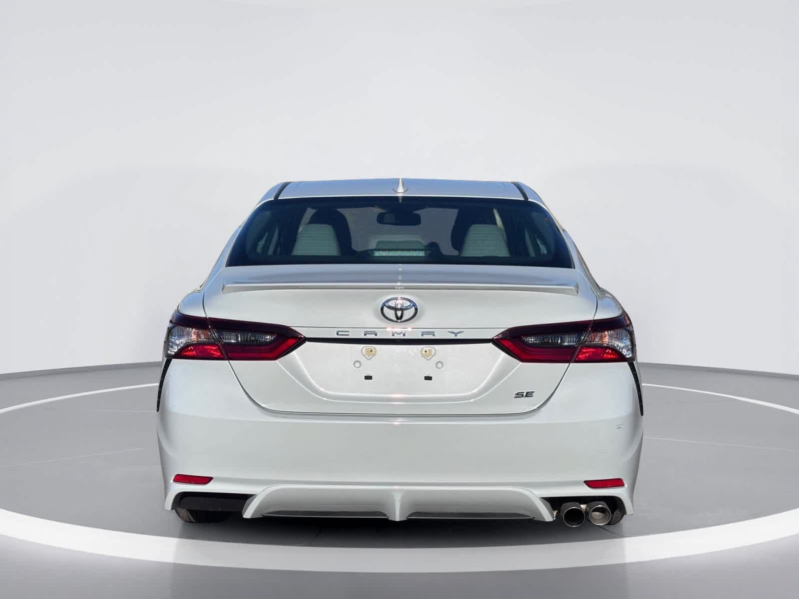 Used 2023 Toyota Camry SE w/ Convenience Package FWD image 7