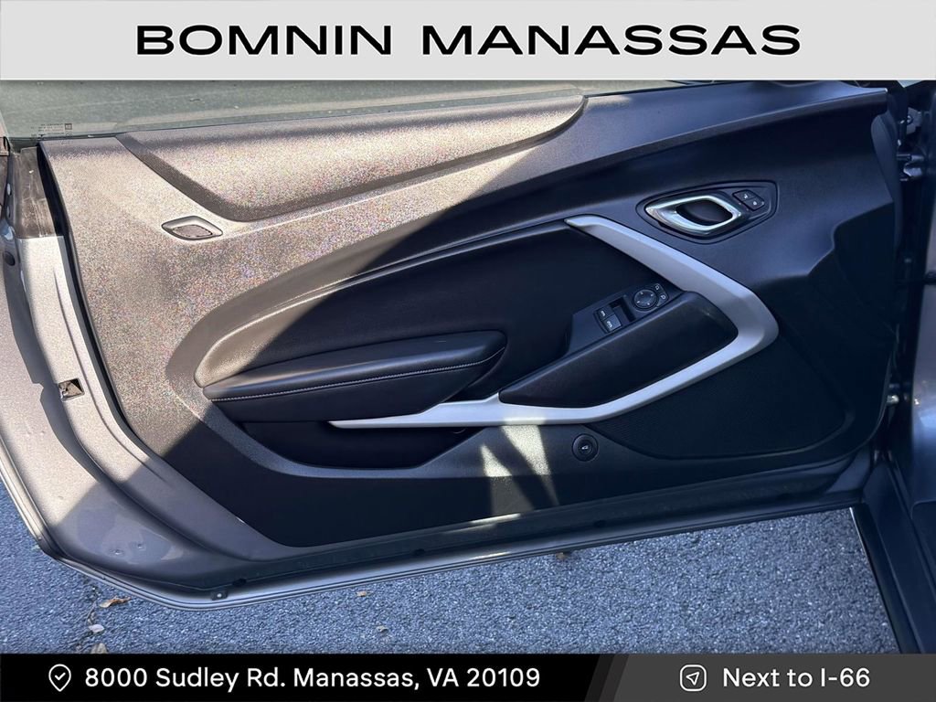 Used 2019 Chevrolet Camaro LT image 11