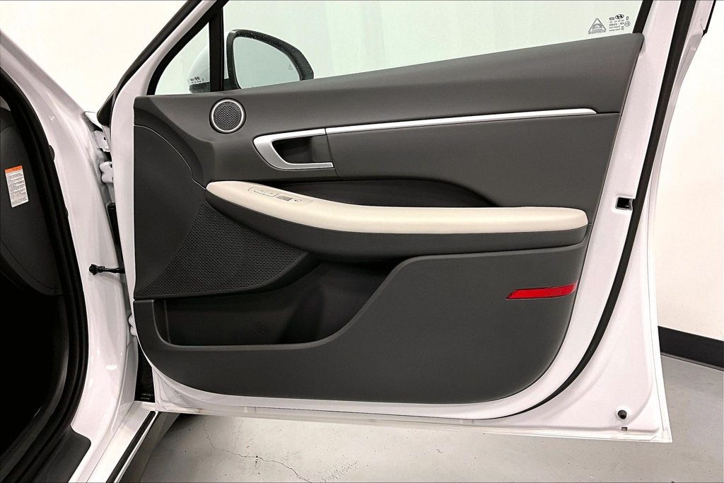 New 2026 Hyundai Sonata Blue FWD image 11