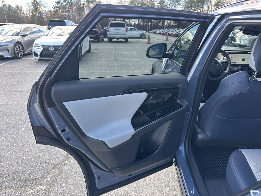 Used 2023 Subaru Solterra Touring image 27