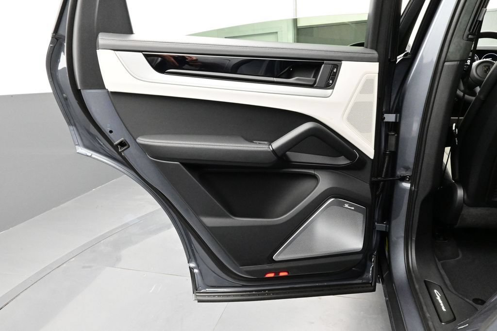 New 2026 Porsche Cayenne Turbo AWD/4WD image 13