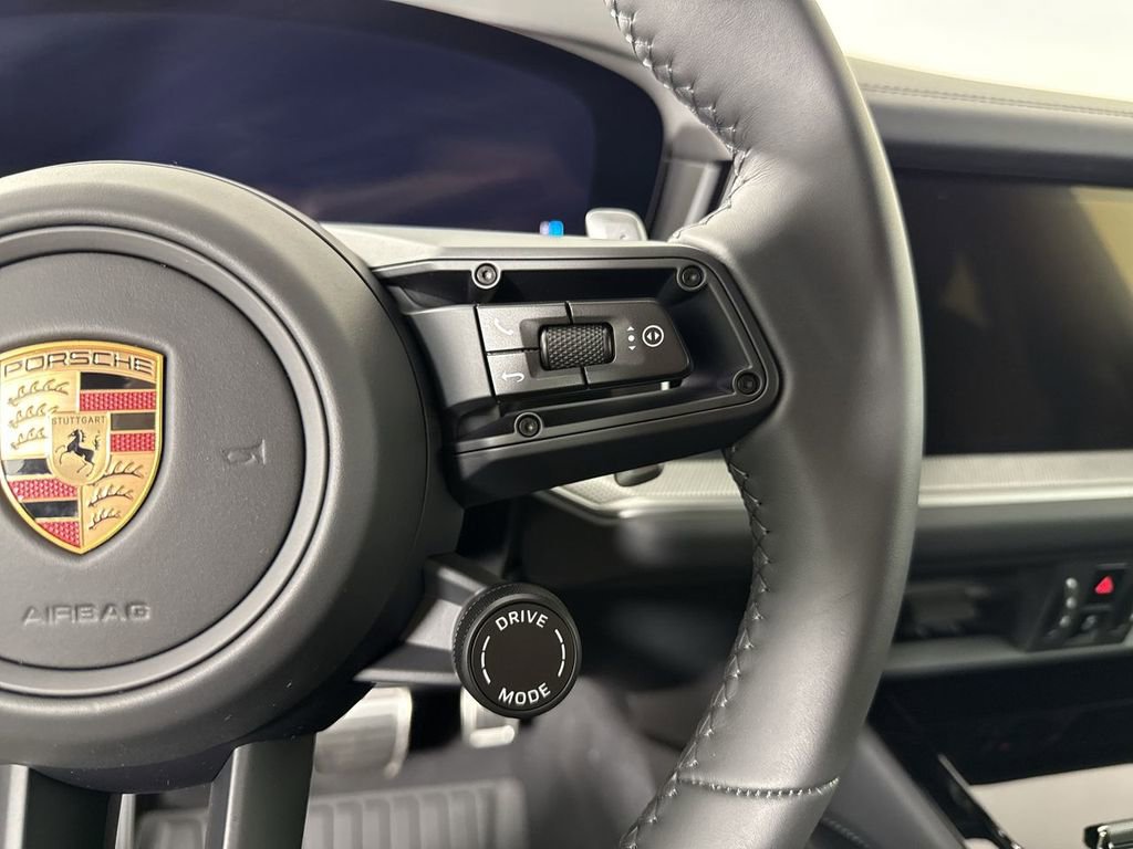 New 2026 Porsche Cayenne S image 37