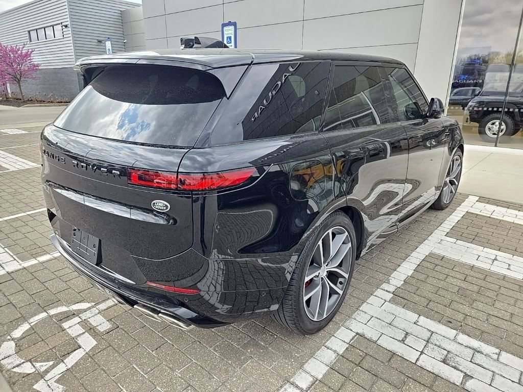 Certified 2023 Land Rover Range Rover Sport First Edition image 5
