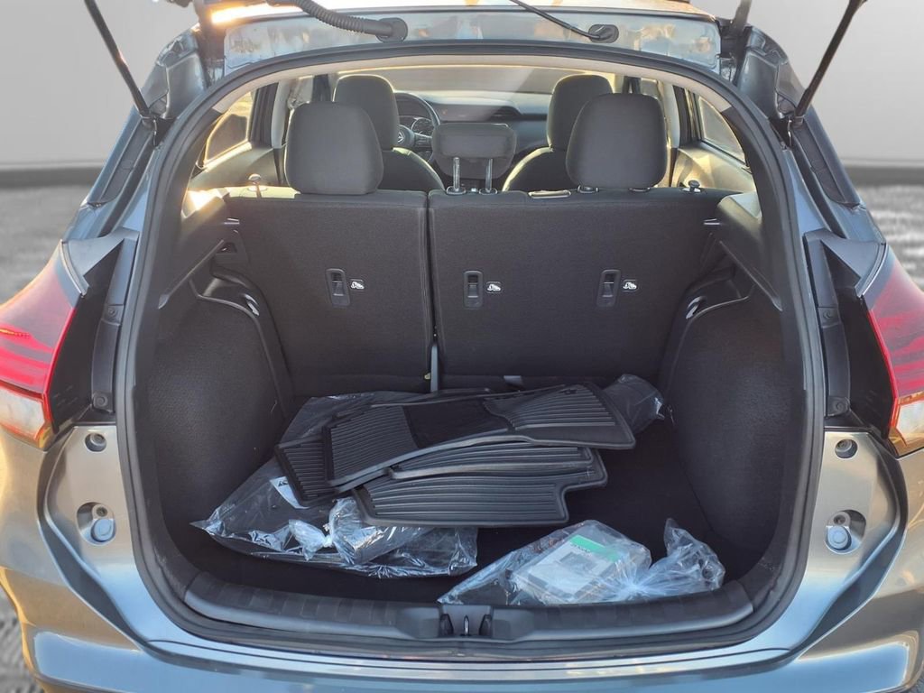 Certified 2025 Nissan Kicks Play S image 26