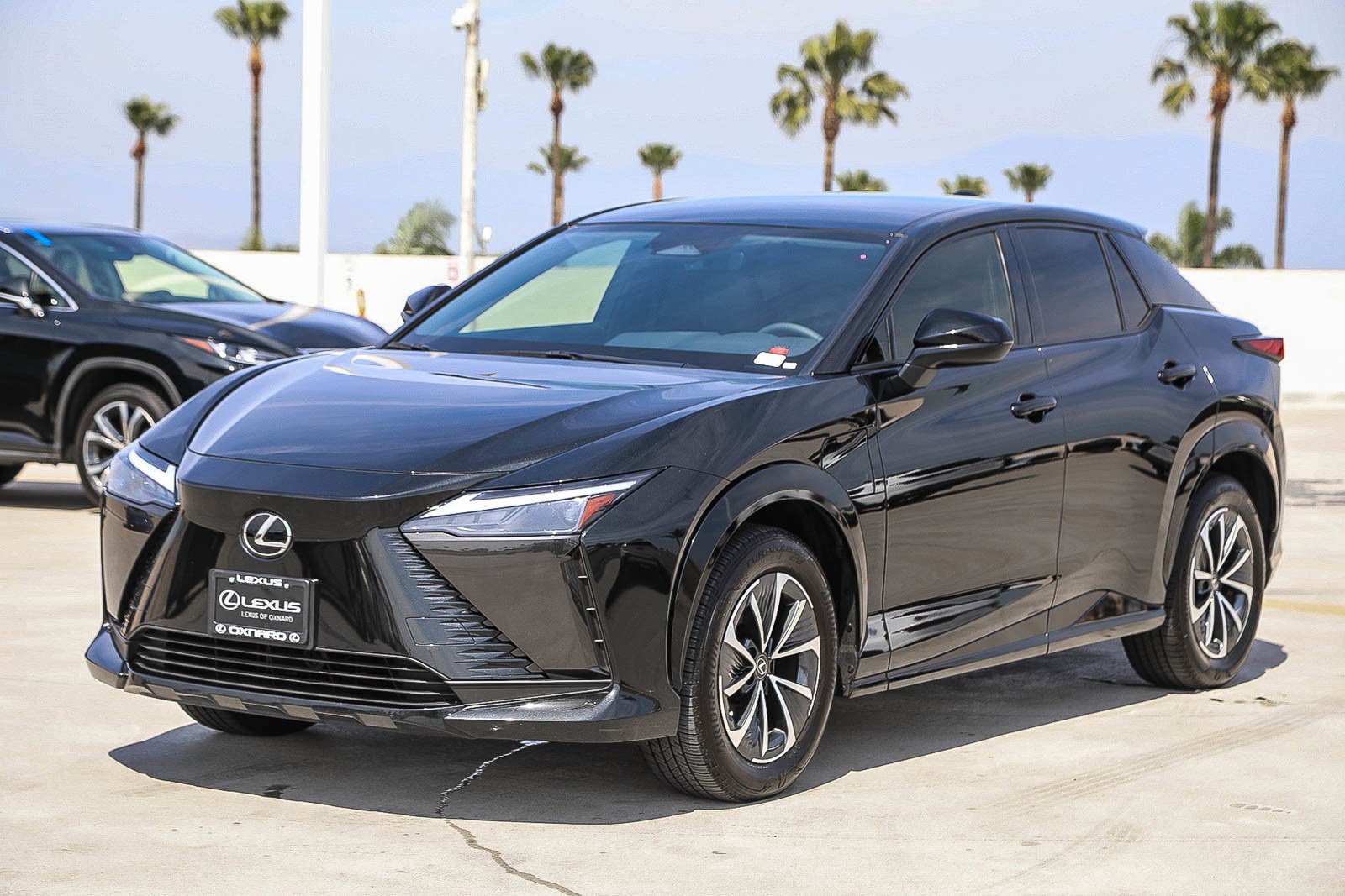 Used 2025 Lexus RZ 300e image 3