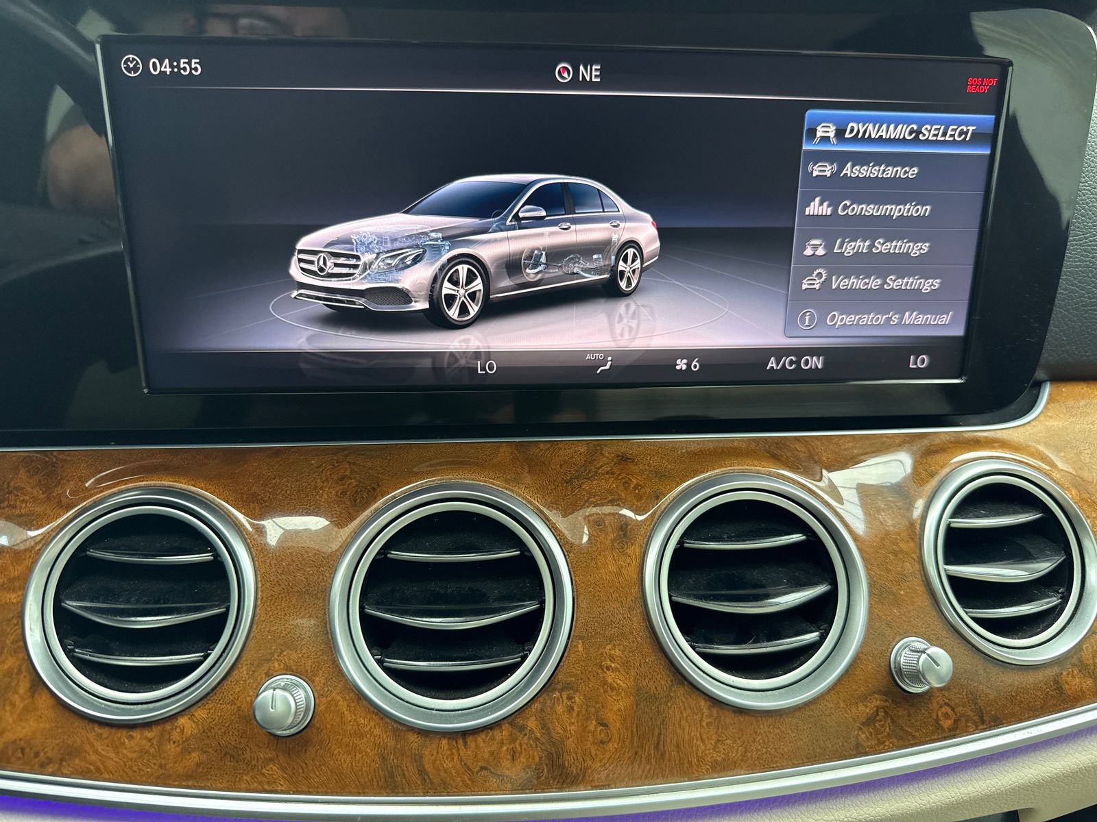 Used 2018 Mercedes-Benz E 300 w/ Premium 1 Package image 28