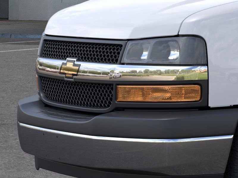 New 2026 Chevrolet Express 2500 LT w/ LT Preferred Equipment Group image 13