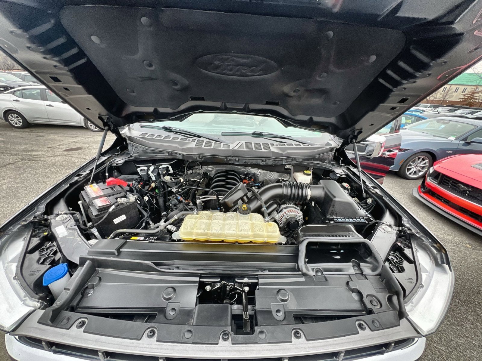 Used 2021 Ford F150 Lariat w/ Equipment Group 502A High image 28